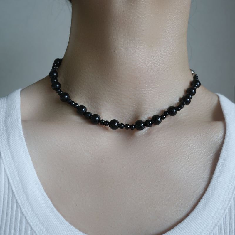 MAGNET ONYX 40- NECKLACE