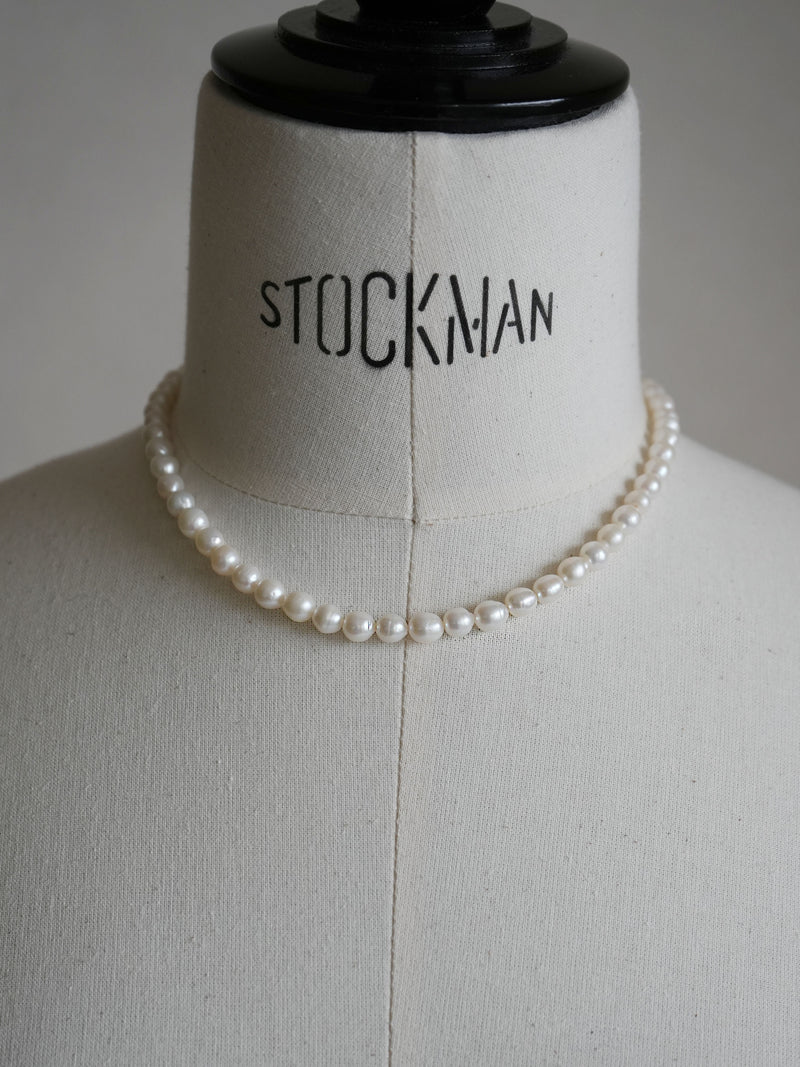 MAGNET PEARL 40 - NECKLACE