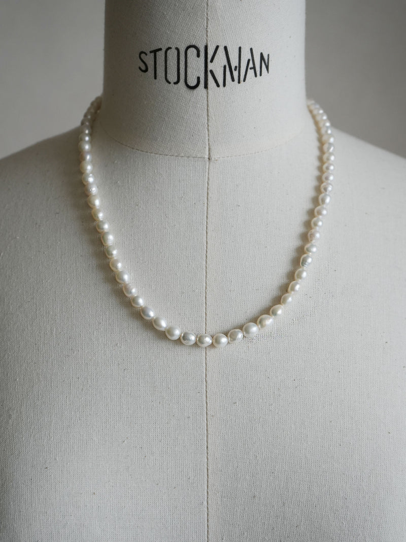 MAGNET PEARL 50 - NECKLACE