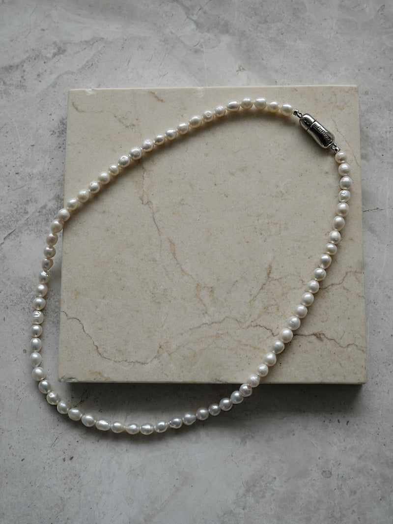 MAGNET PEARL 50 - NECKLACE