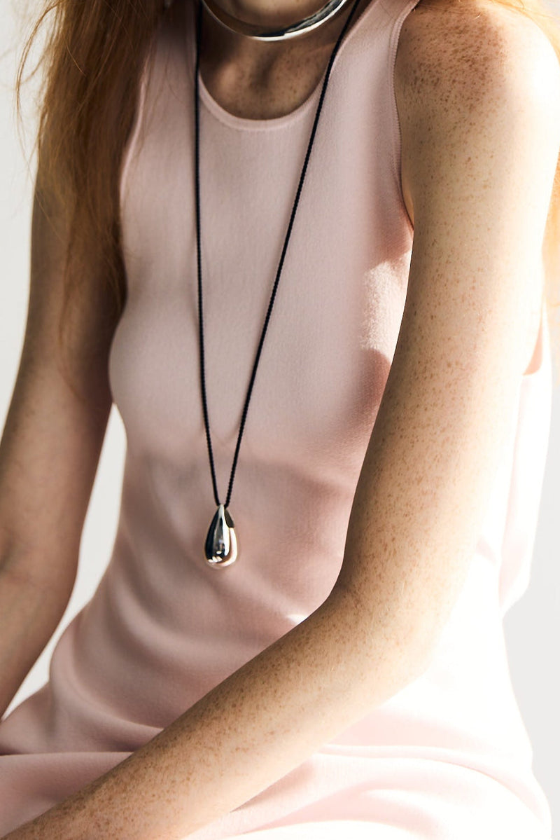 SILK BIG DROP -NECKLACE