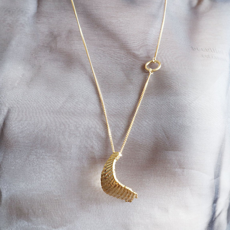 SHELL top -NECKLACE